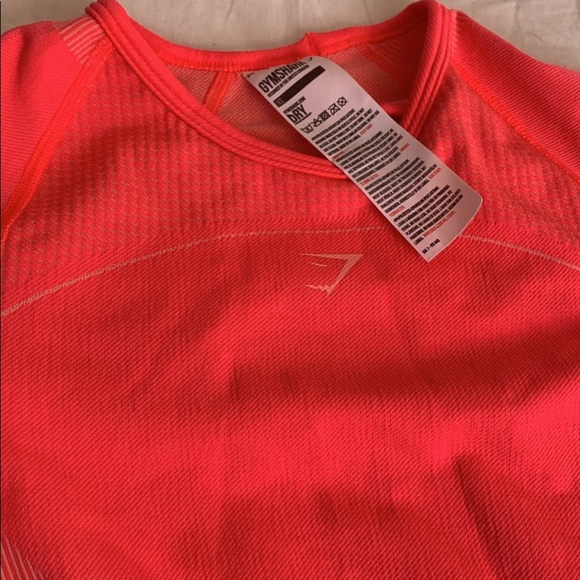 Gymshark Ultra Seamless Short Sleeve Crop Top Keyhole Bright Pink X-Small - Picture 4 of 4